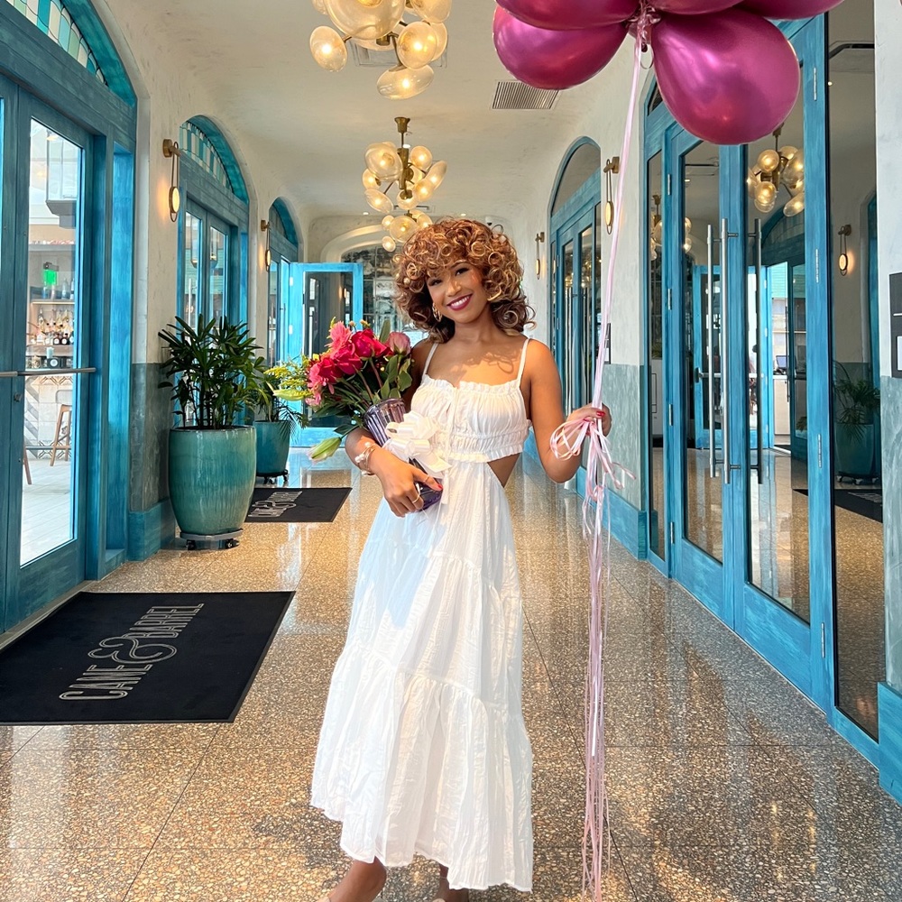 ✨whimsical flowy white midi dress✨